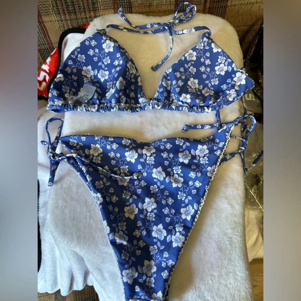 DONATED piece floral bikini - Picture 4 of 4